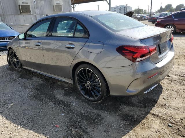 W1K3G4EB0MJ300380 Mercedes-Benz m260