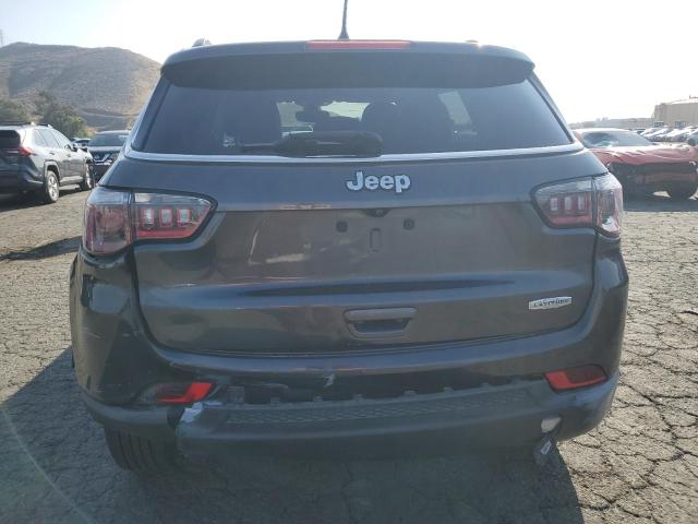 3C4NJCBB0HT647547 Jeep 2017