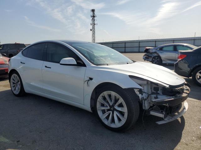 5YJ3E1EB0MF997183 Tesla 2021