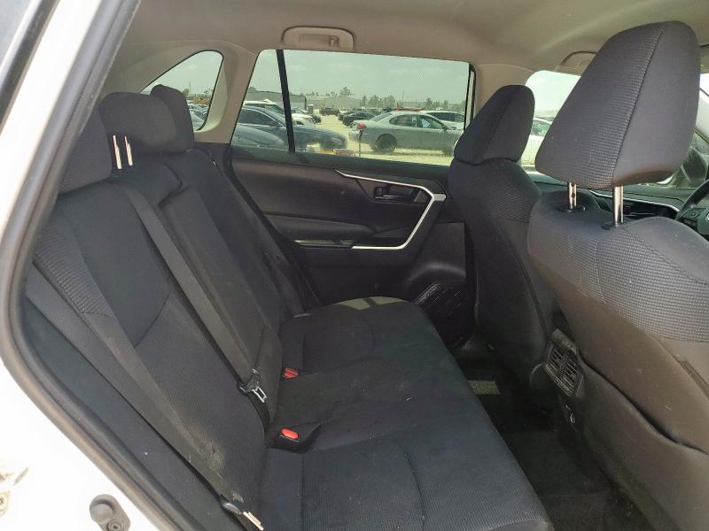 2T3F1RFV4NW317166 Toyota RAV4 LE