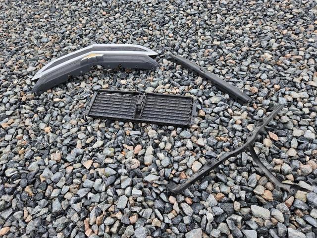 3GNAXHEV6JL387247 Chevrolet EQUINOX LS