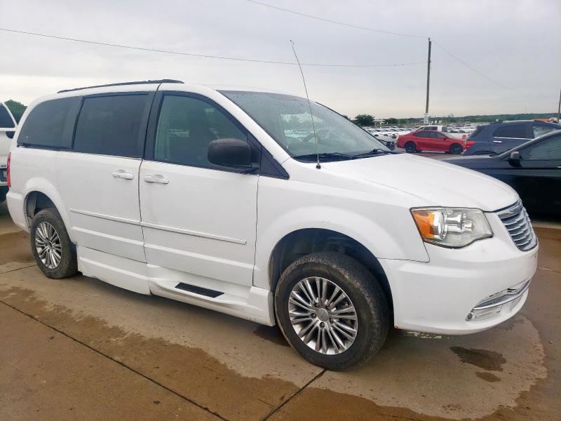 2C4RC1CG6GR283243 Chrysler TOWN & COU