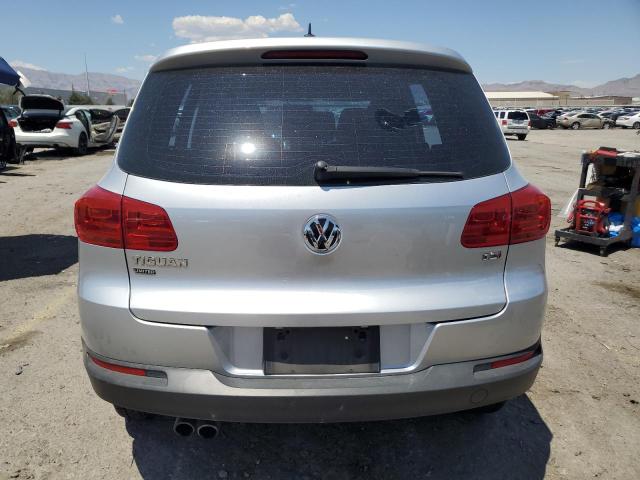 WVGAV7AX2JK003607 Volkswagen TIGUAN LIMITED