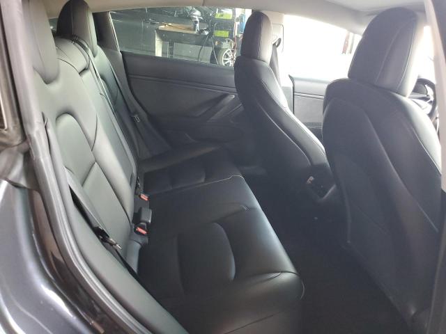 5YJ3E1EA8KF400205 Tesla 2019