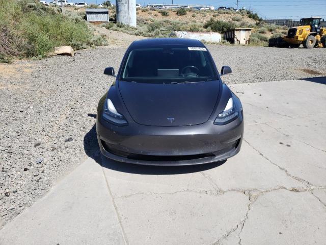 5YJ3E1EB1JF083018 Tesla 2018