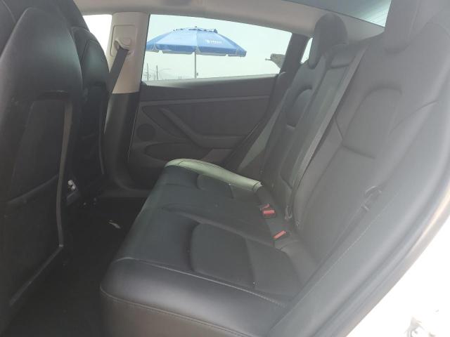 5YJ3E1EA8NF203832 Tesla MODEL 3