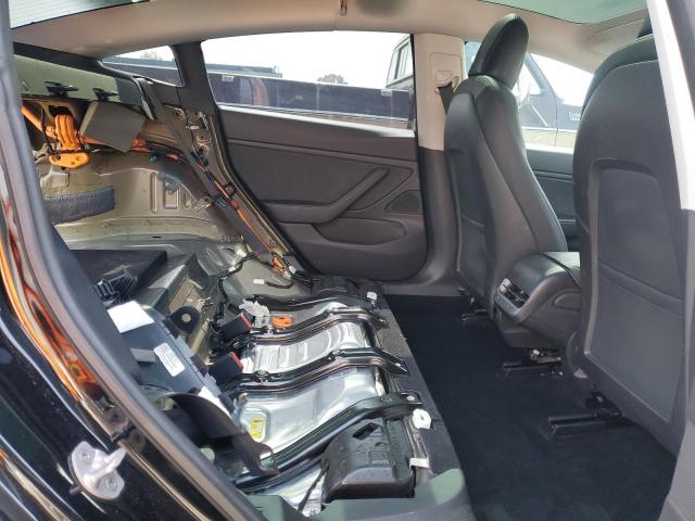 5YJ3E1EA7KF304842 Tesla MODEL 3