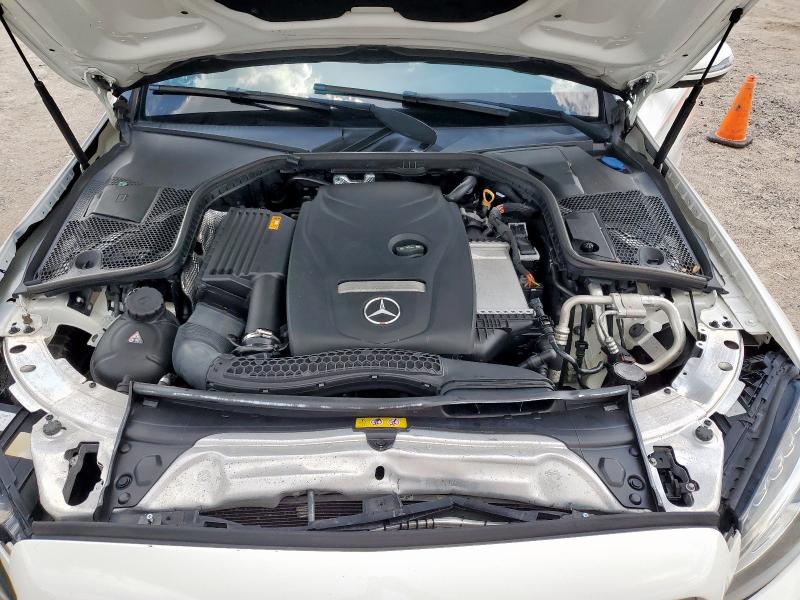 55SWF4JB6JU245144 Mercedes-Benz C 300