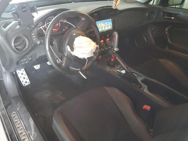 JF1ZCAC12G9602807 Subaru 2.0 na