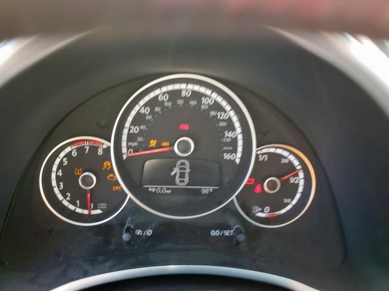 3VWHX7AT8EM628972 Volkswagen Beetle