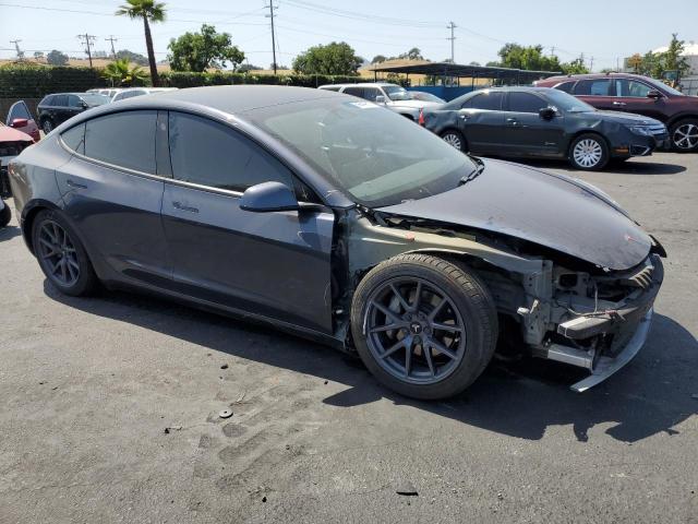 5YJ3E1EB6MF879798 Tesla 2021