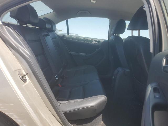 3VWD17AJXEM261524 Volkswagen 2014