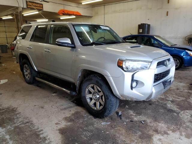 JTEBU5JR8F5203670 Toyota 4RUNNER SR