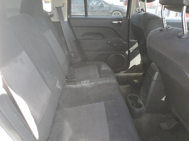 1C4NJCBA9ED889813 Jeep 2014
