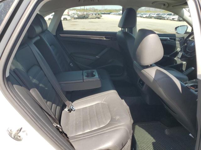 1VWCT7A33HC077149 Volkswagen 1.8 tsi