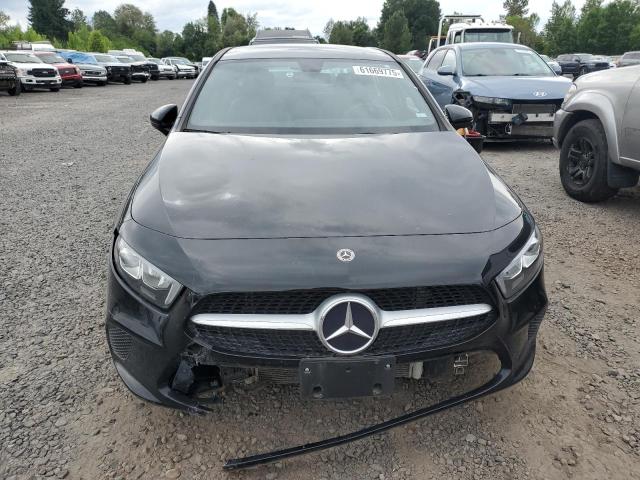 W1K3G4FB0MJ293400 Mercedes-Benz m260