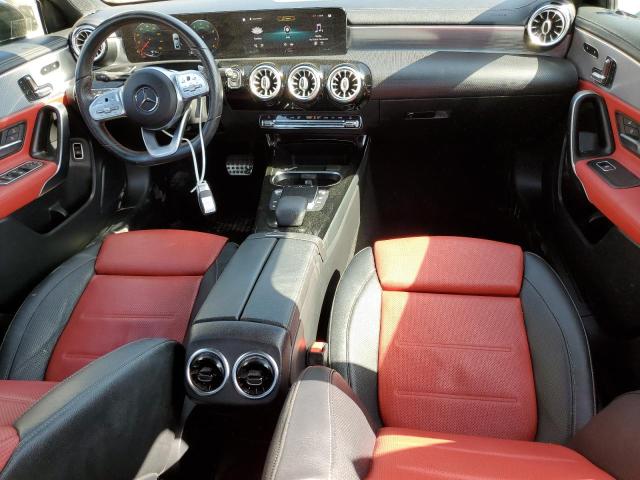 W1K3G4EB0MJ300380 Mercedes-Benz m260