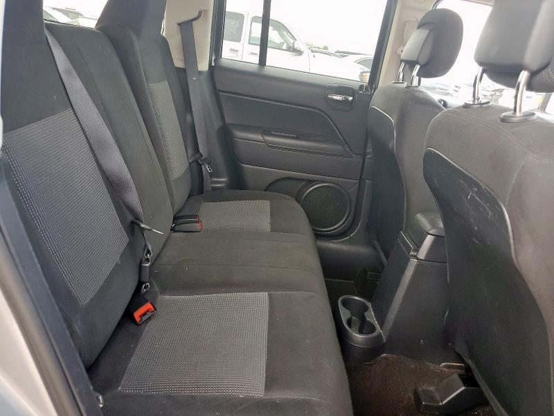 1C4NJPFBXFD368160 Jeep PATRIOT LA