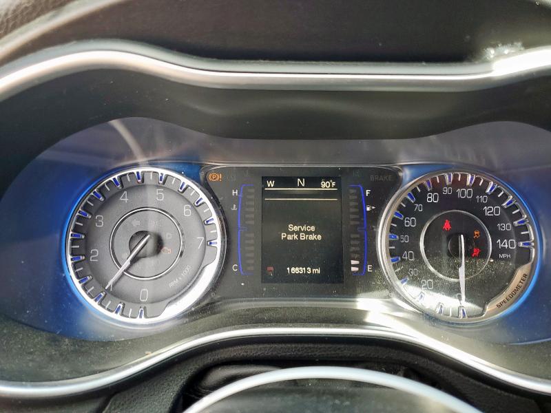 1C3CCCAB4FN691636 Chrysler 2015