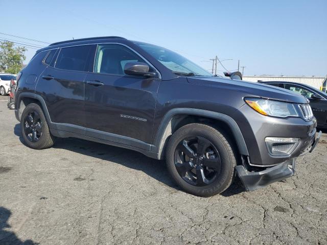 3C4NJCBB0HT647547 Jeep 2017