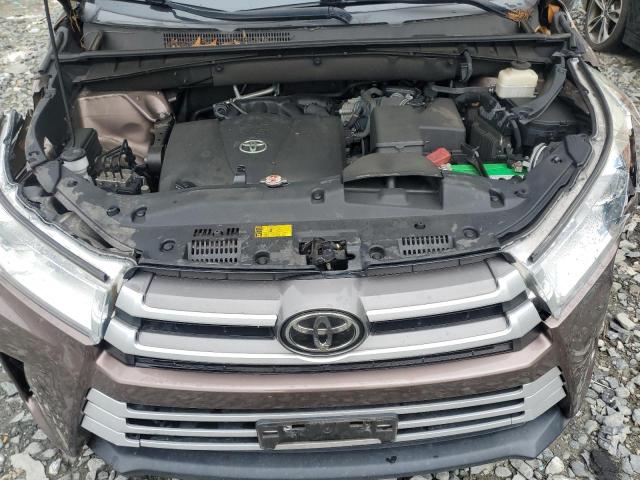 5TDJZRFH7JS803155 Toyota Highlander