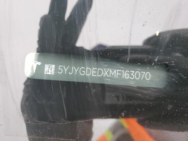 5YJYGDEDXMF163070 Tesla 2021