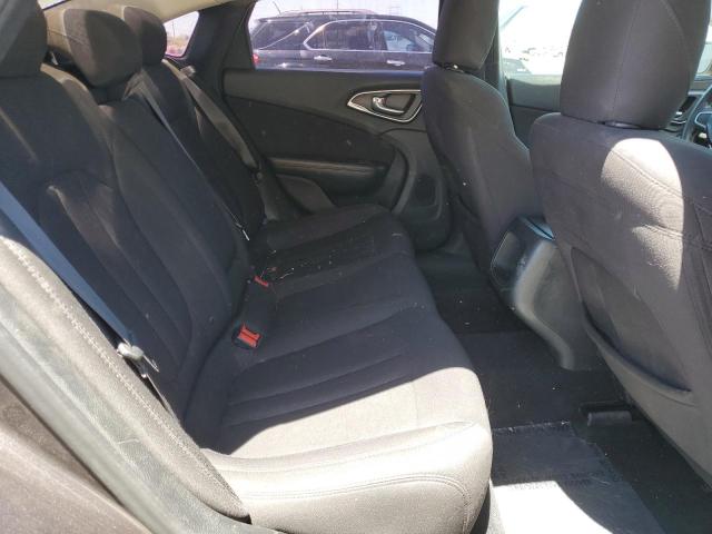 1C3CCCABXFN584624 Chrysler 2015