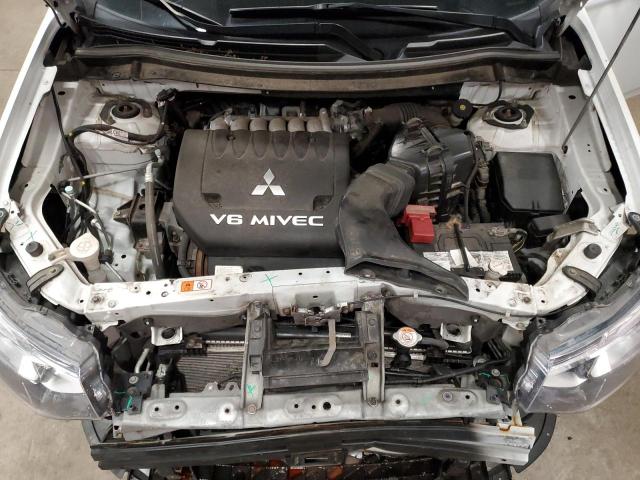 JA4JZ4AXXFZ013771 Mitsubishi Outlander