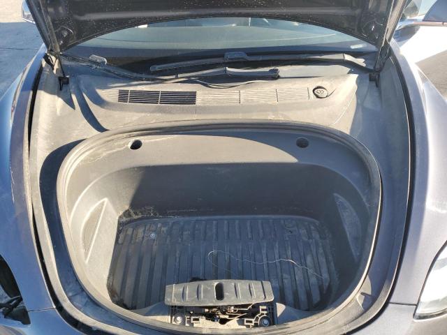 5YJ3E1EA7LF803660 Tesla 2020