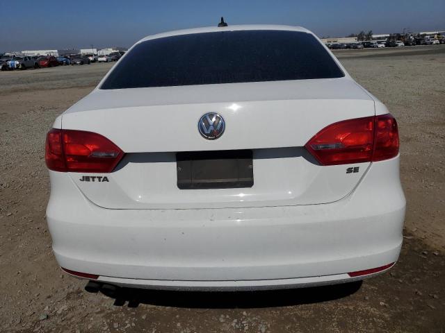 3VWD17AJ7EM415767 Volkswagen Jetta