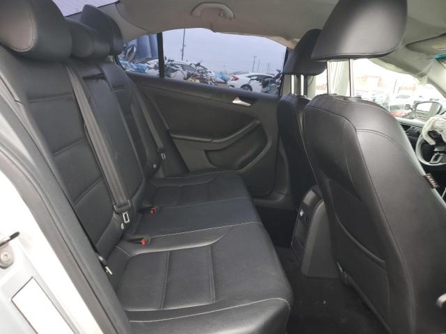 3VWD17AJ9EM280422 Volkswagen 2014
