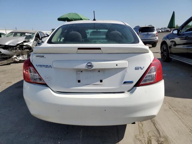 3N1CN7AP1FL842752 Nissan 2015