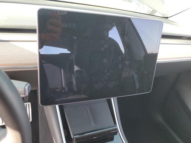 5YJYGDEF4LF038470 Tesla 2020