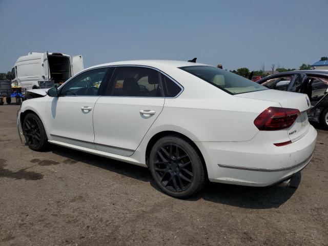 1VWGT7A37HC032927 Volkswagen PASSAT SE