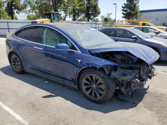 5YJXCDE20JF113683 Tesla 2018