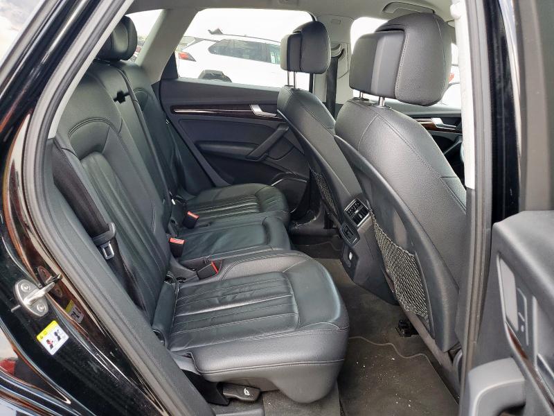 WA1ANAFY1J2140261 Audi Q5 PREMIUM