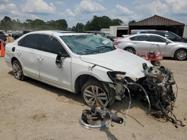 1VWBA7A38JC016936 Volkswagen PASSAT SE