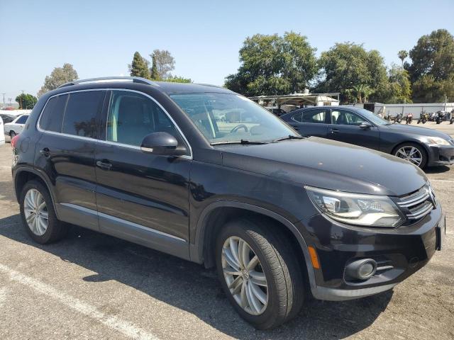 WVGAV7AX3GW521095 Volkswagen 2016