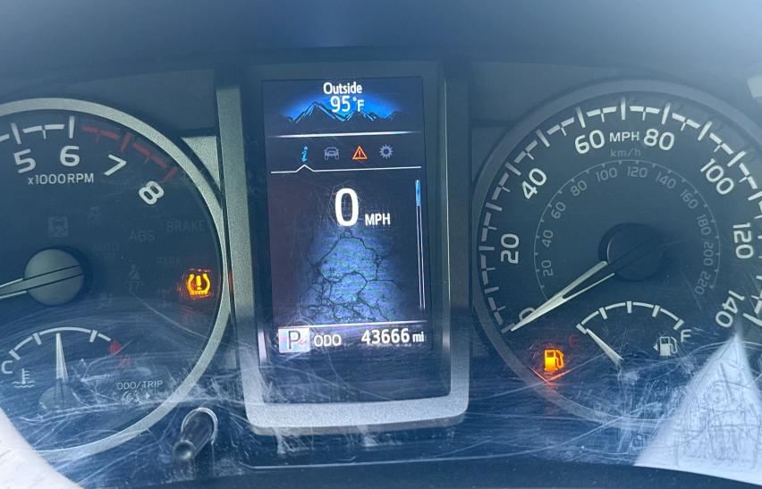 3TMCZ5AN4PM566647 Toyota TACOMA DOU