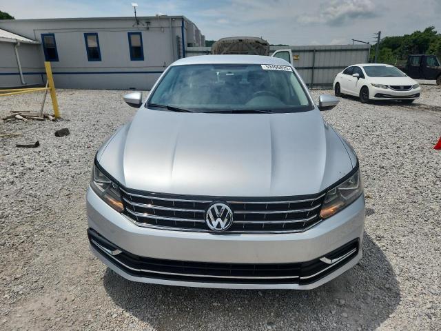 1VWAS7A32GC033149 Volkswagen 2016