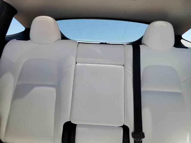 7SAYGDEE4PF627261 Tesla Model Y