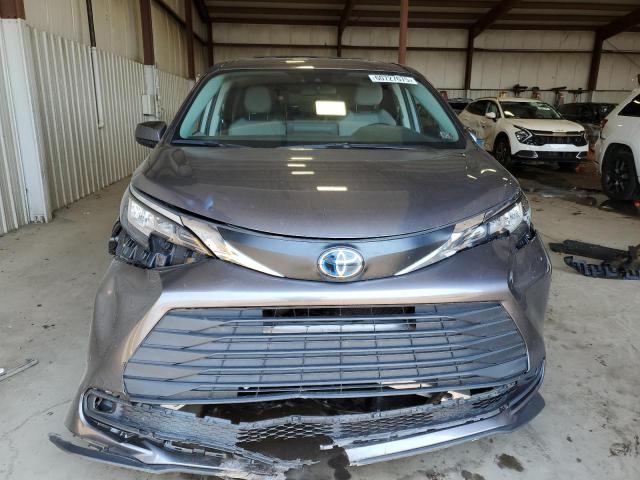 5TDKRKEC4PS140265 Toyota SIENNA LE