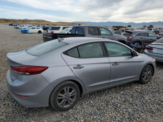 5NPD84LF2HH106255 Hyundai 2017