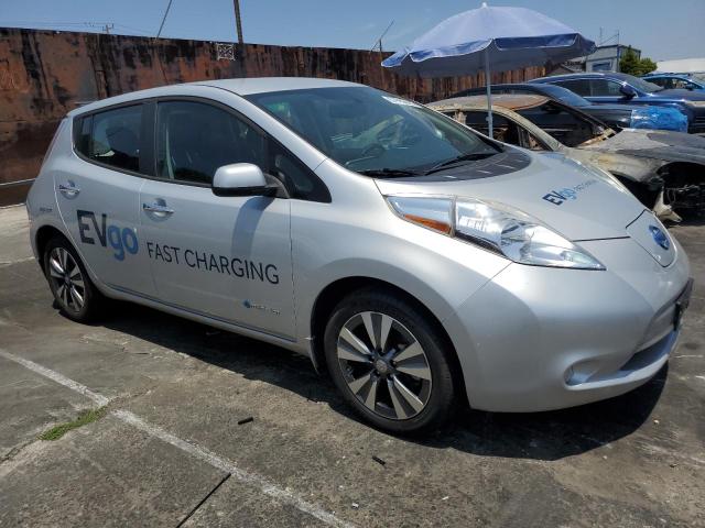 1N4BZ0CP8GC302657 Nissan 2016