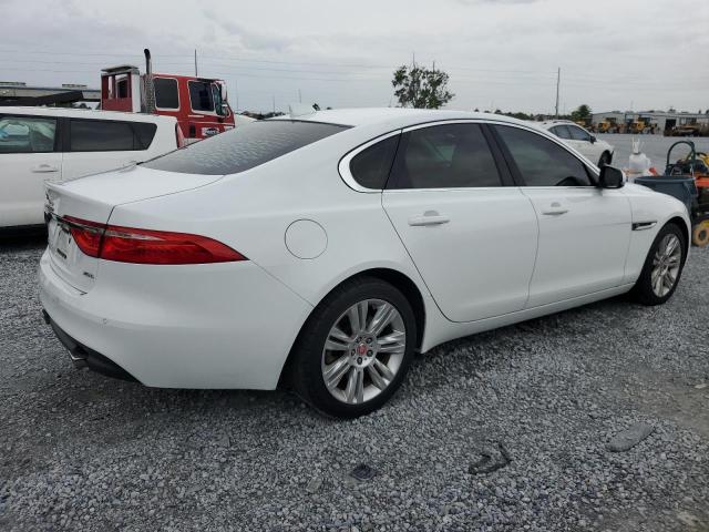 SAJBD4BV7HCY48451 Jaguar XF PREMIUM