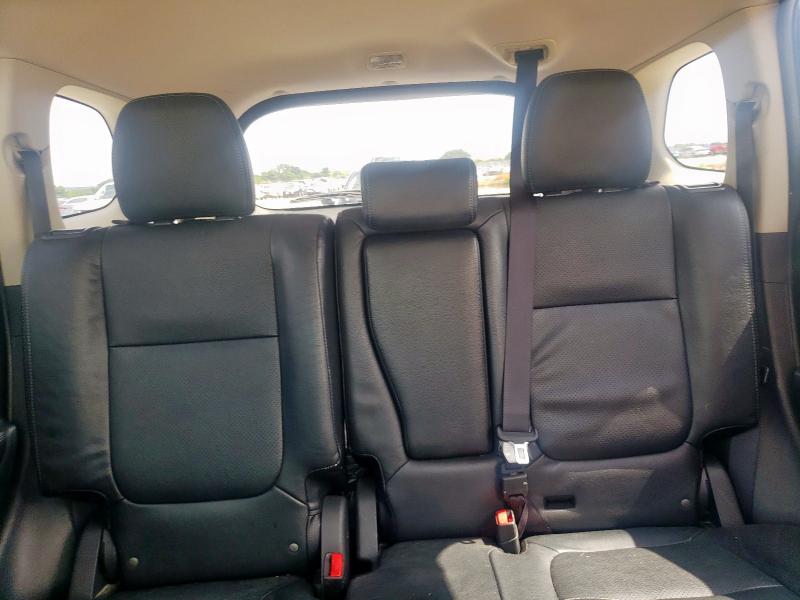 JA4AD3A3XHZ070285 Mitsubishi Outlander