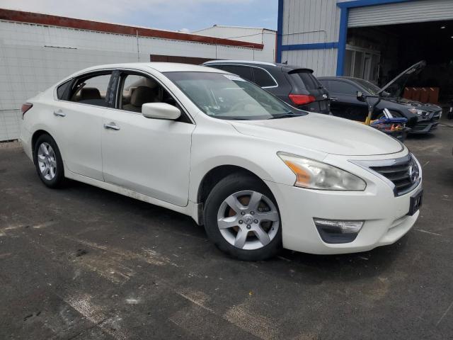 1N4AL3AP6FN335094 Nissan 2015