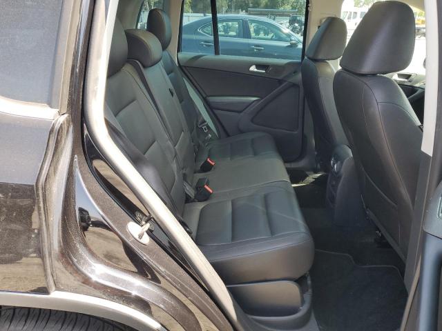WVGAV7AX3GW521095 Volkswagen 2016