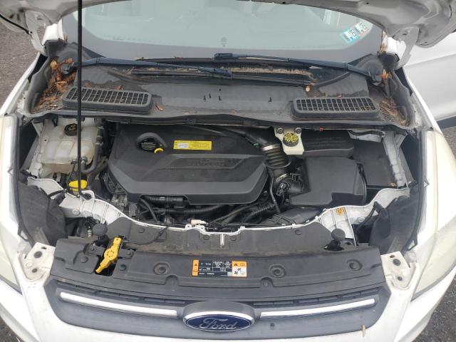 1FMCU9GX5EUA86605 Ford ESCAPE SE