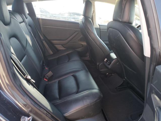 5YJ3E1EA7LF803660 Tesla 2020